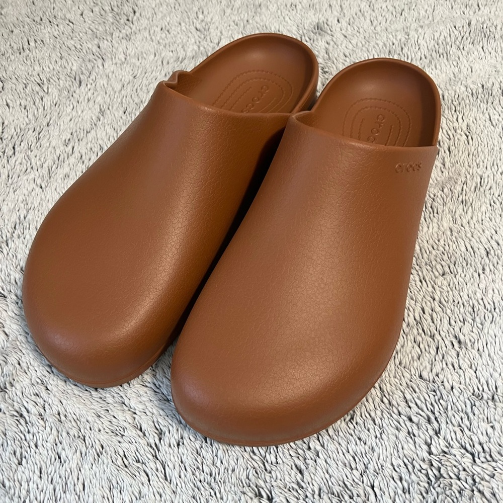 Croc’s Dylan clog